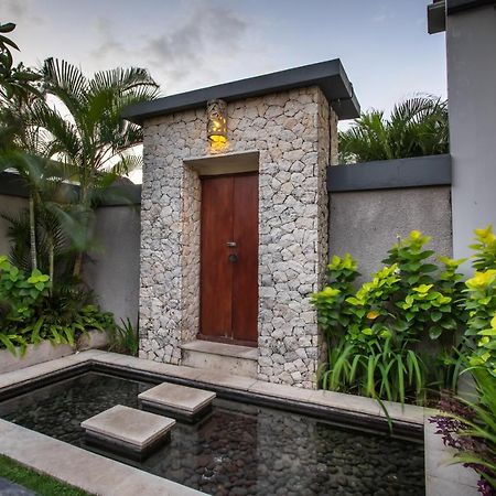 Villa Nadya Seminyak  Exterior photo